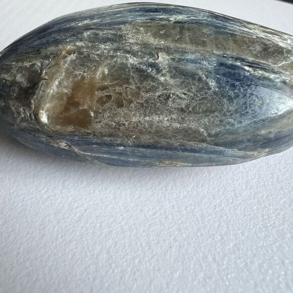 Blue Kyanite Crystal Meditation Palmstone‎ (#7) - Picture 4 of 10